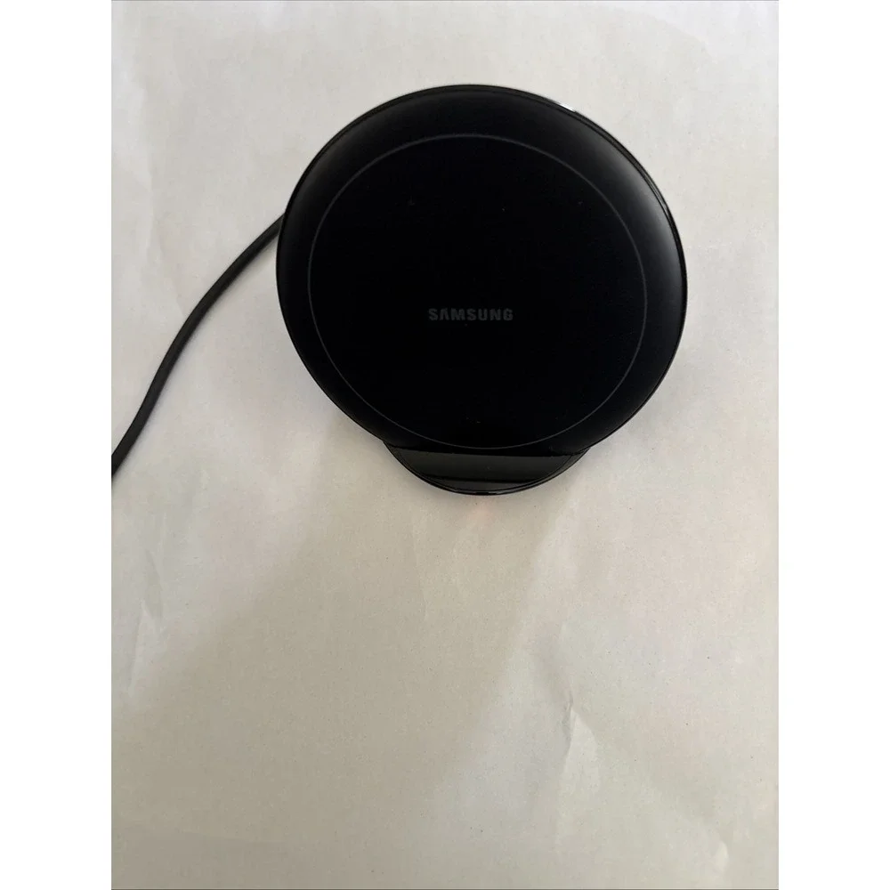 Samsung EP-N5105 Qi-Certified Fast Wireless Charging Stand + Warner USB Cable